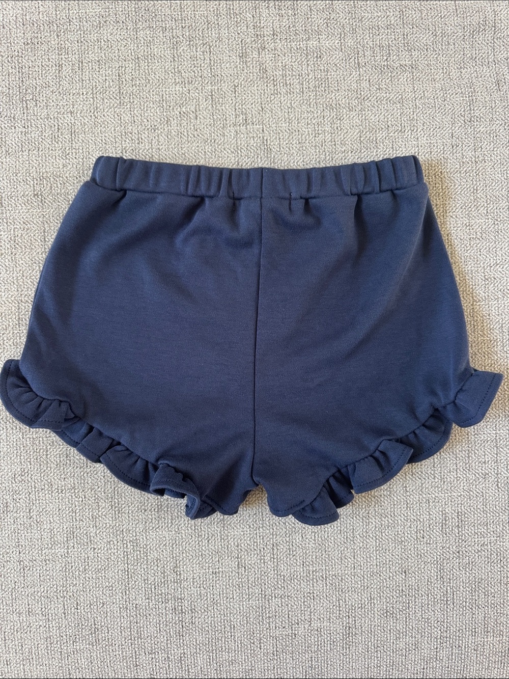 The Beaufort Bonnet Company Navy Ruffle Hem Girls' Shorts 5T NWOT - Picture 3 of 3